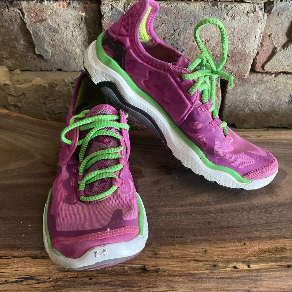 Under armour tennis shoes